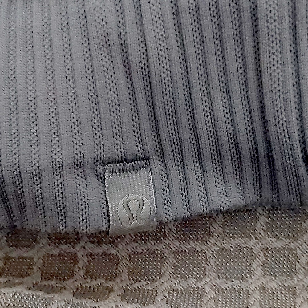 Lululemon Rest Less size 6 slate blue and white 1/2 zip pullover - Picture 8 of 9